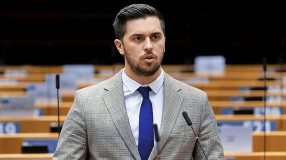 Φράγκος στον Realfm 97,8 για Λατινοπούλου: Είχε απόλυτη ταύτιση με την επιχειρηματολογία της ΝΔ – Τι είπε για το θέμα της Ουκρανίας