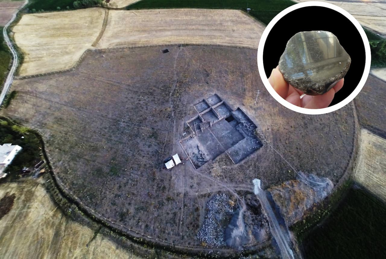 Εναέρια λήψη της περιοχής που έφτιαχναν καθρέφτες και ένας από αυτούς.