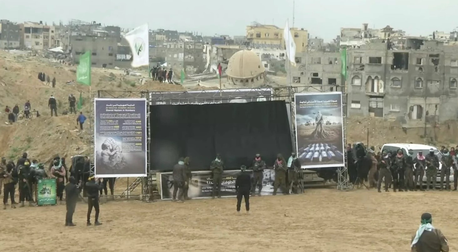 Γάζα: Η Χαμάς παραδίδει τις σορούς 4 Ισραηλινών ομήρων – LIVE