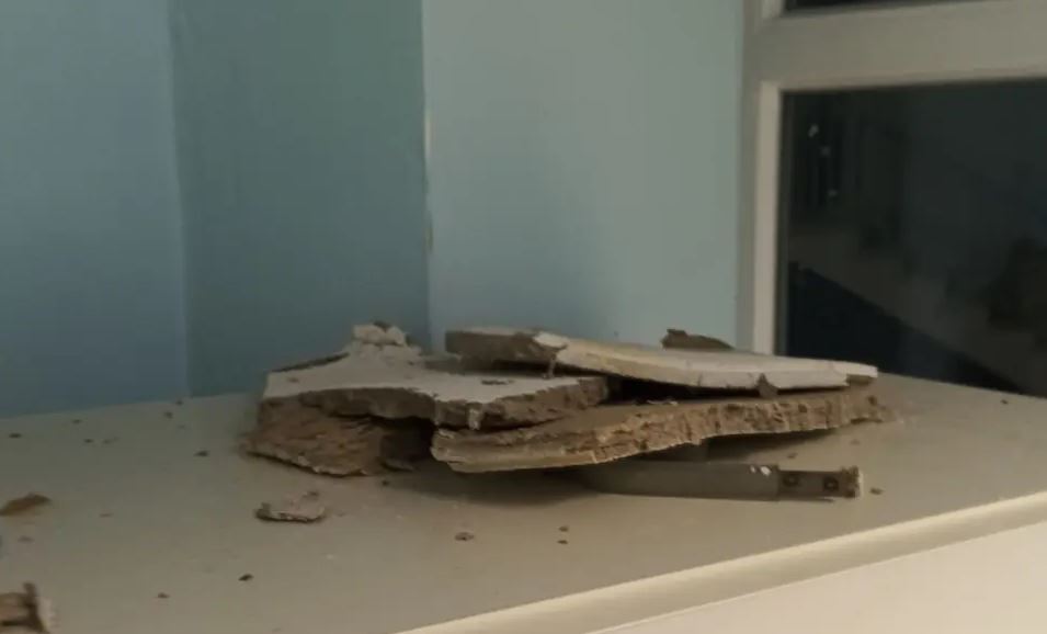 Ιπποκράτειο Θεσσαλονίκης: Διαμαρτυρία των γιατρών για τη γυψοσανίδα που έπεσε στην Παιδιατρική Μονάδα – Άμεση αποκατάσταση από την Τεχνική Υπηρεσία