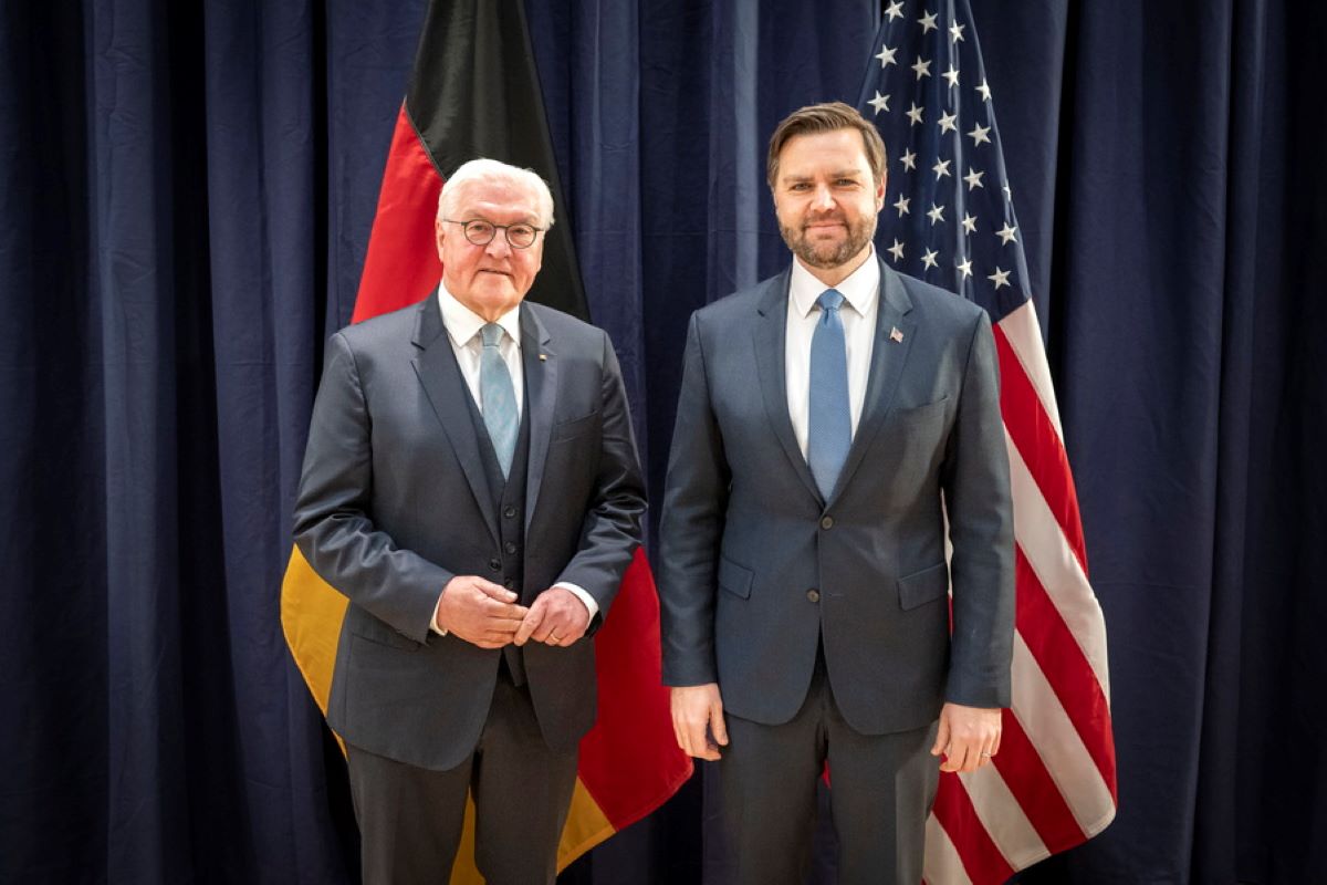 Τζέι ντι Βανς Φρανκ-Βάλτερ Σταϊνμάιερ