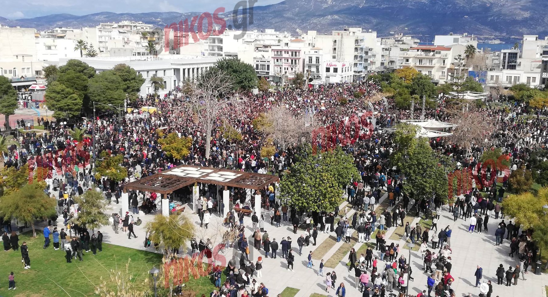 Κόρινθος: Μαζική συγκέντρωση για τα Τέμπη – ΦΩΤΟ αναγνώστη