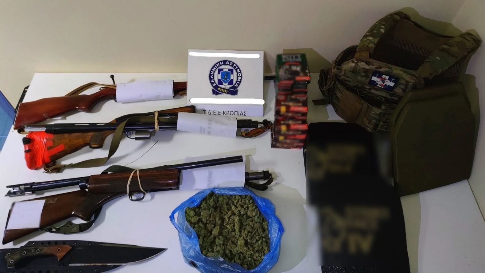 Κορωπί: Δύο συλλήψεις για διακίνηση ουσιών – Κατασχέθηκαν ναρκωτικά και όπλα 