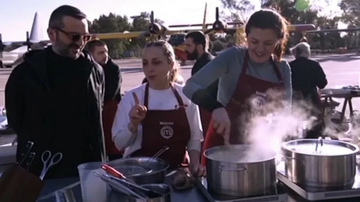 MasterChef 2025: Η κάμερα «τσάκωσε» το ψέμα της Μαίρυλιν – «Η Βάσω ανακατεύει και εκείνη δίνει μόνο εντολές»
