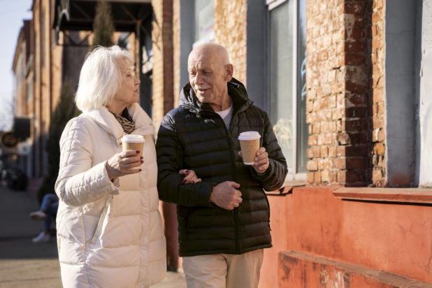 Μακροζωία: Το Νο1 ρόφημα που προτείνει ειδικός να πίνετε πριν το μεσημέρι για να ζήσετε περισσότερο