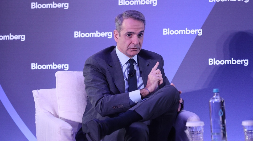 Μητσοτάκης στο Bloomberg: Δεν μπορεί να υπάρξει λύση στην Ουκρανία χωρίς την Ουκρανία – Τι είπε για τους σεισμούς στην Σαντορίνη