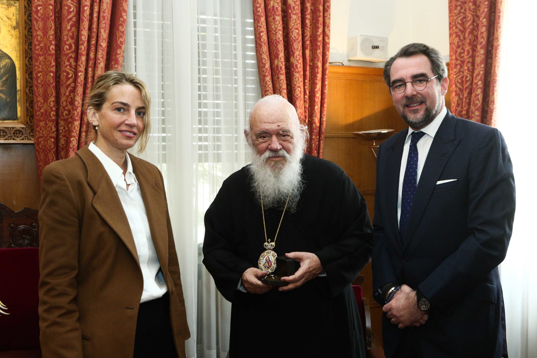 Χρυσή Βαρδινογιάννη Νικόλαος Ντε Γκρες Αρχιεπίσκοπος Ιερώνυμος