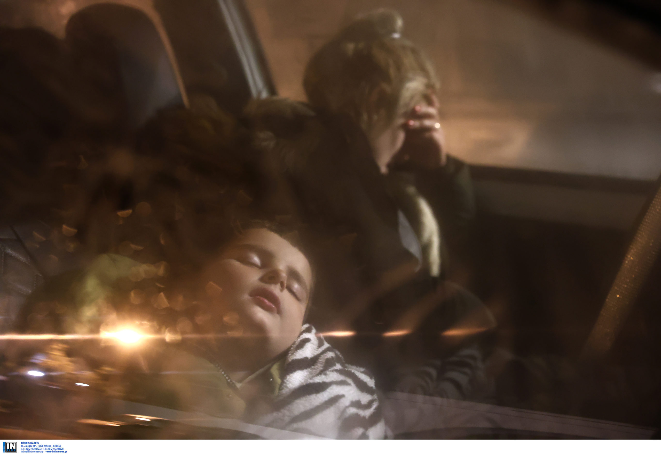 Τα Ρίχτερ συνεχίζονται, η Σαντορίνη «ερημώνει»: Τα σενάρια των επιστημόνων για την εξέλιξη του φαινομένου – «Το ηφαίστειο έχει ήδη ξυπνήσει»