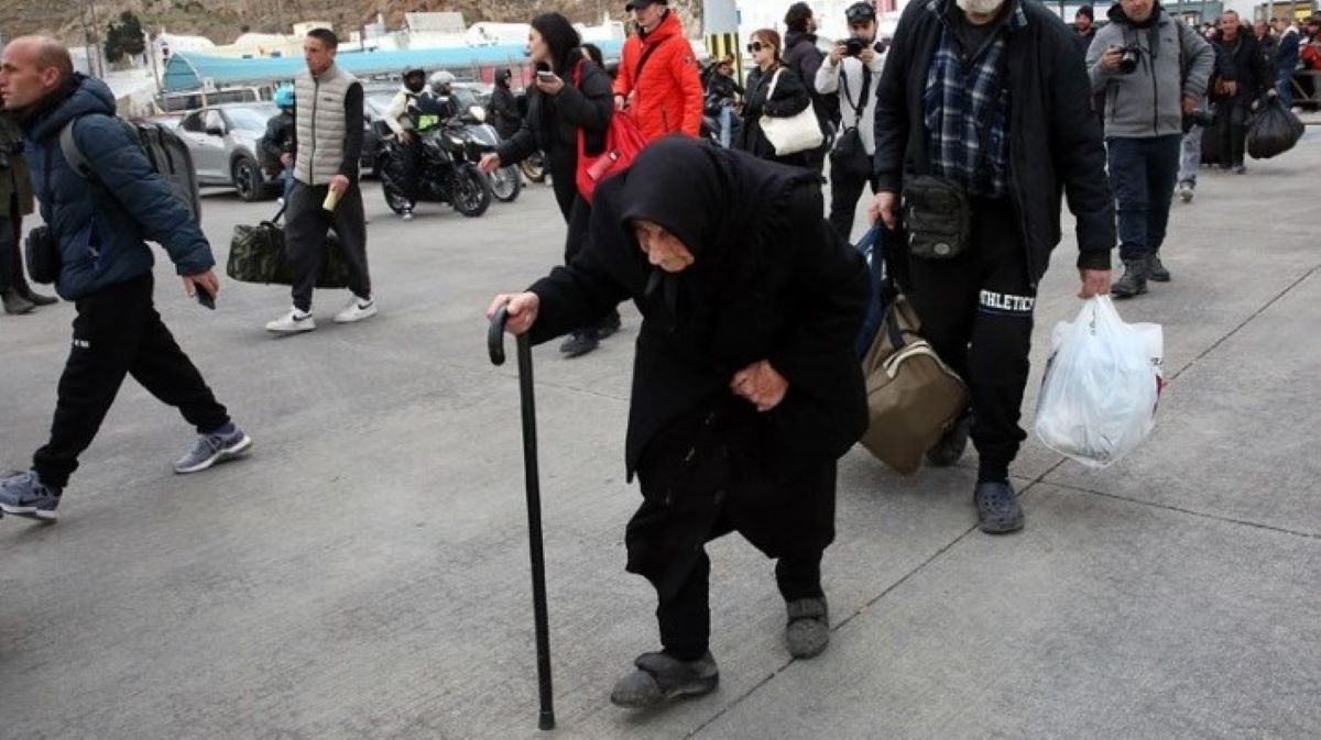 Σαντορίνη: Οι μνήμες μιας 94χρονης από τον σεισμό του 1956 – «Ήταν απότομος, σαν βροντή»