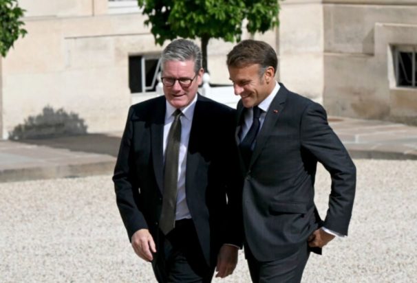 Μακρόν και Στάρμερ