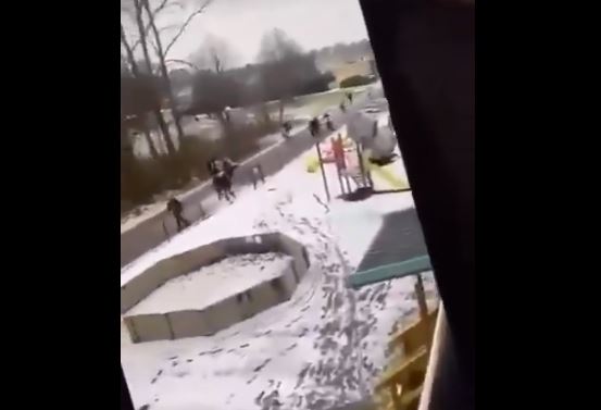 Σουηδία: Η στιγμή της επίθεσης με πυροβολισμούς σε σχολείο – Αναφορές για νεκρούς, 5 τραυματίες