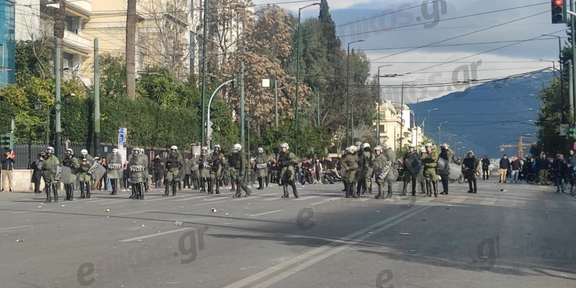 Νέα ένταση στο Σύνταγμα