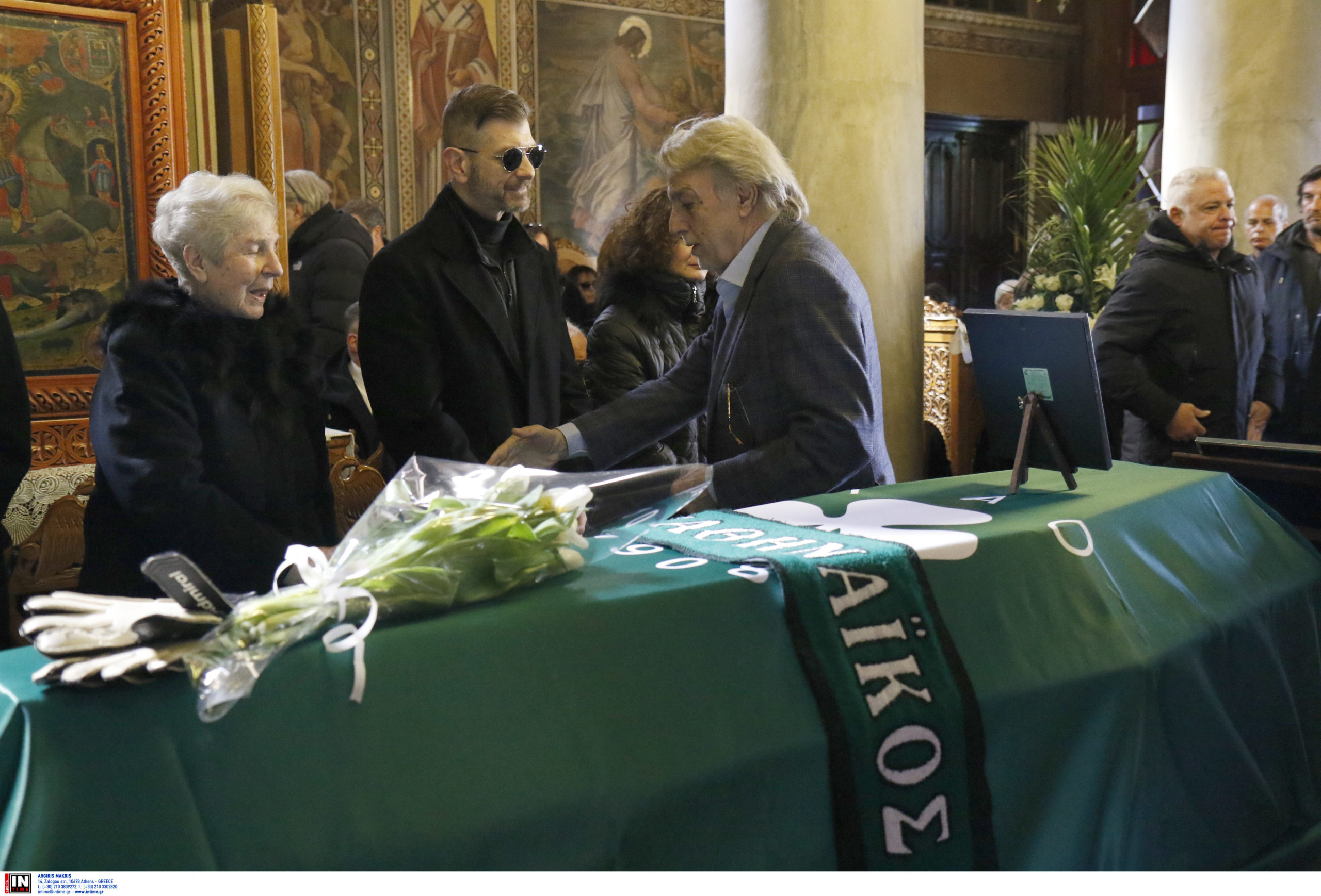 Τάκης Οικονομόπουλος κηδεία