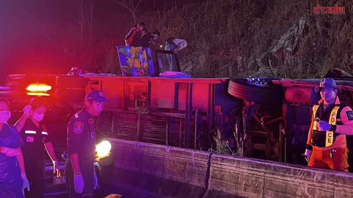 Τραγωδία στην Ταϊλάνδη: 18 νεκροί από ανατροπή λεωφορείου λόγω βλάβης στα φρένα