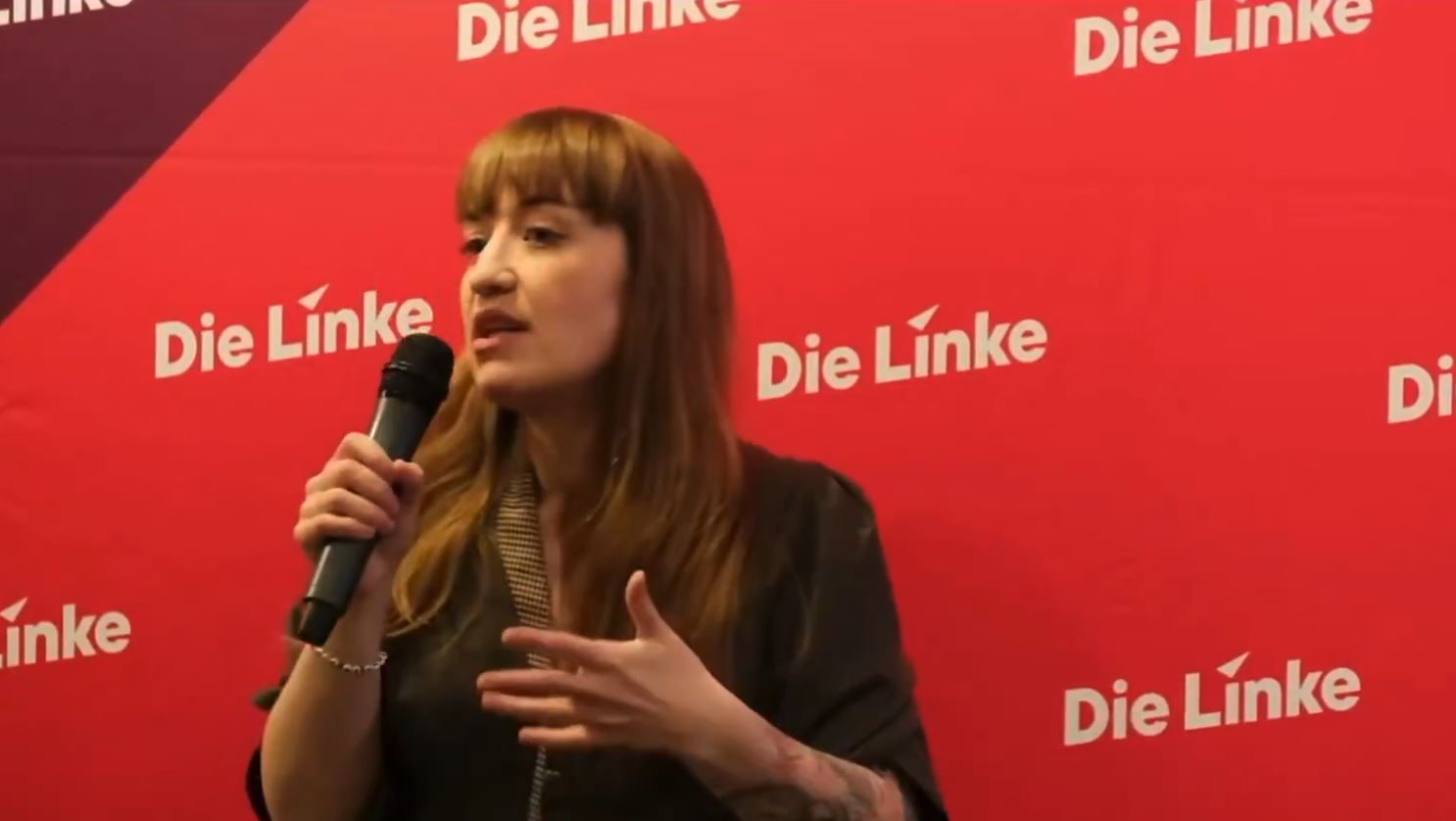 Γερμανία: Απρόσμενη άνοδος του Die Linke στις δημοσκοπήσεις – Ο ρόλος της χαρισματικής υποψήφιάς του και το κήρυγμα κατά της ακροδεξιάς