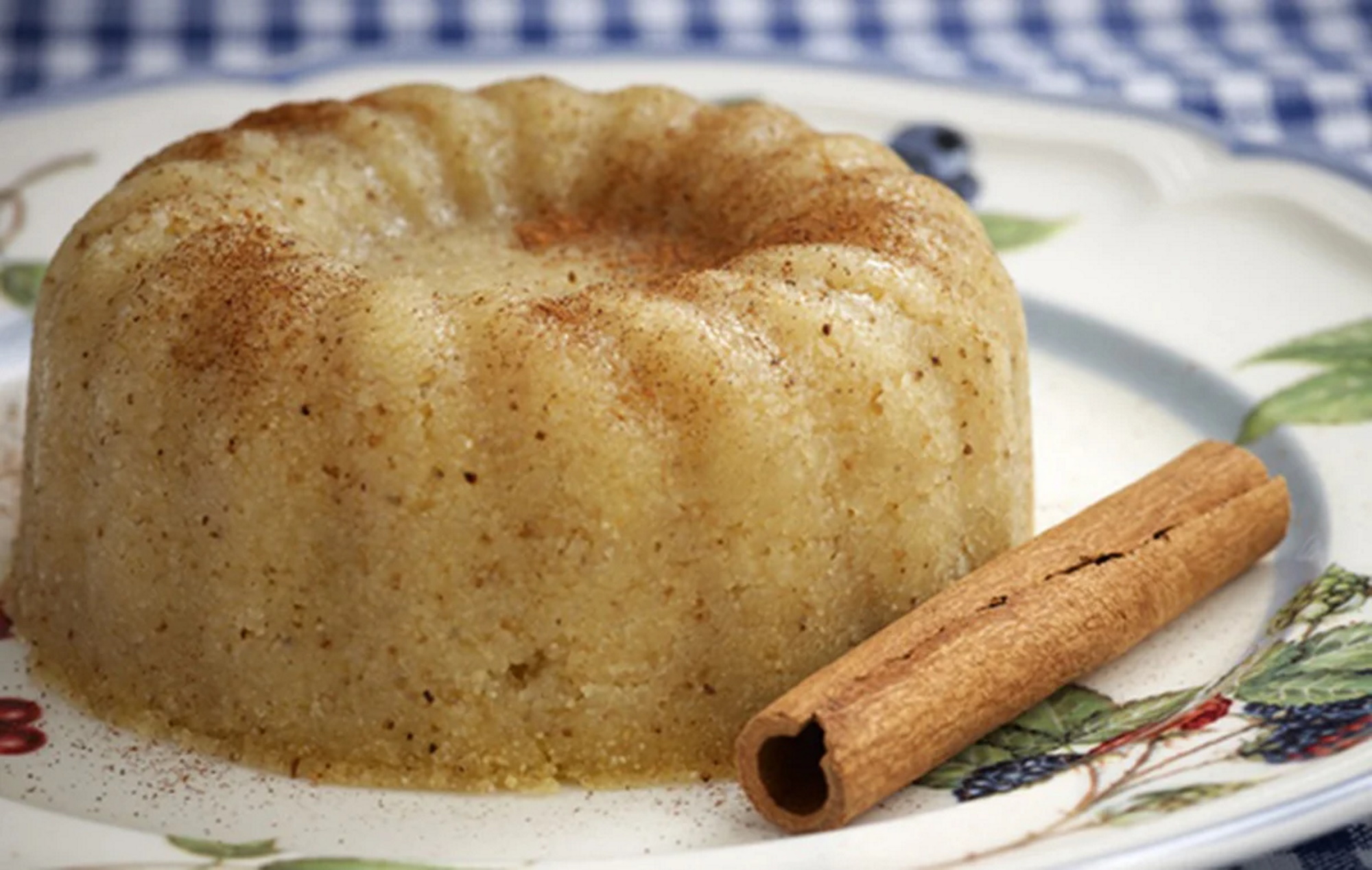 Συνταγή για σιμιγδαλένιο χαλβά με σταφίδες