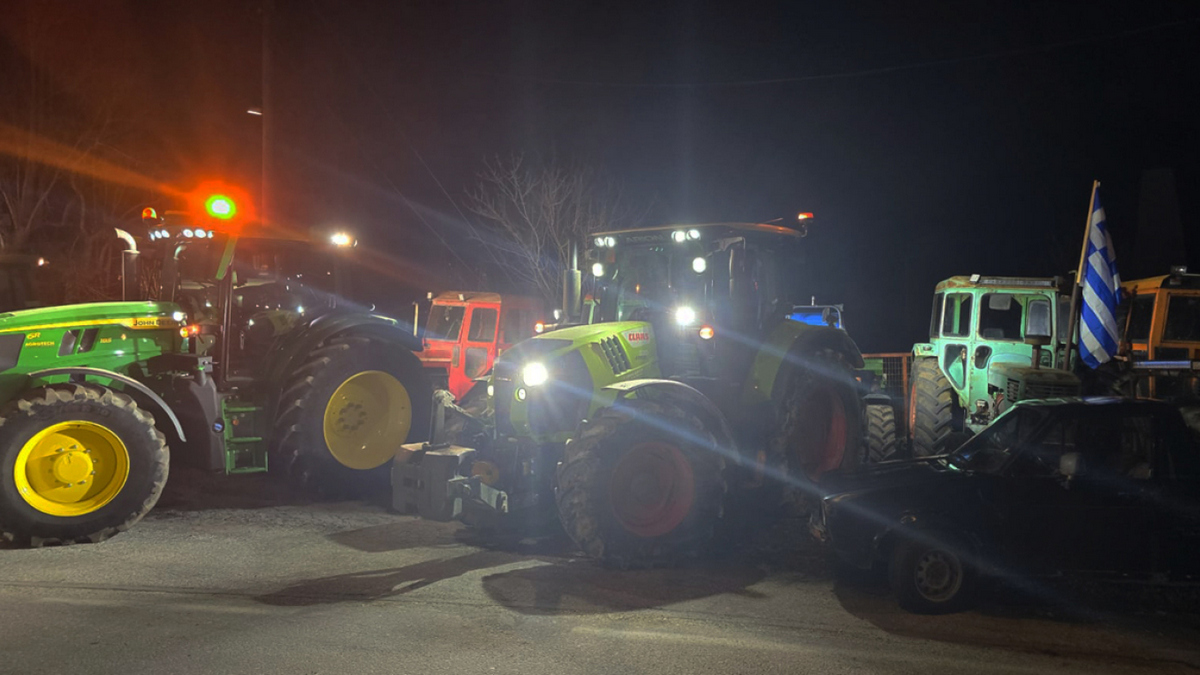 Ολιγόλεπτος συμβολικός αποκλεισμός του δρόμου Νάουσας – Σκύδρας από αγρότες