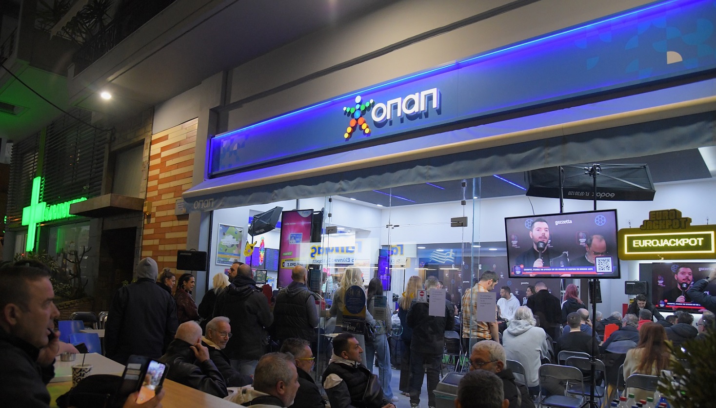 Με Νίκο Αναστόπουλο στην …επίθεση το Πάμε Στοίχημα Football Party by Gazzetta για το ΑΕΚ – Ολυμπιακός