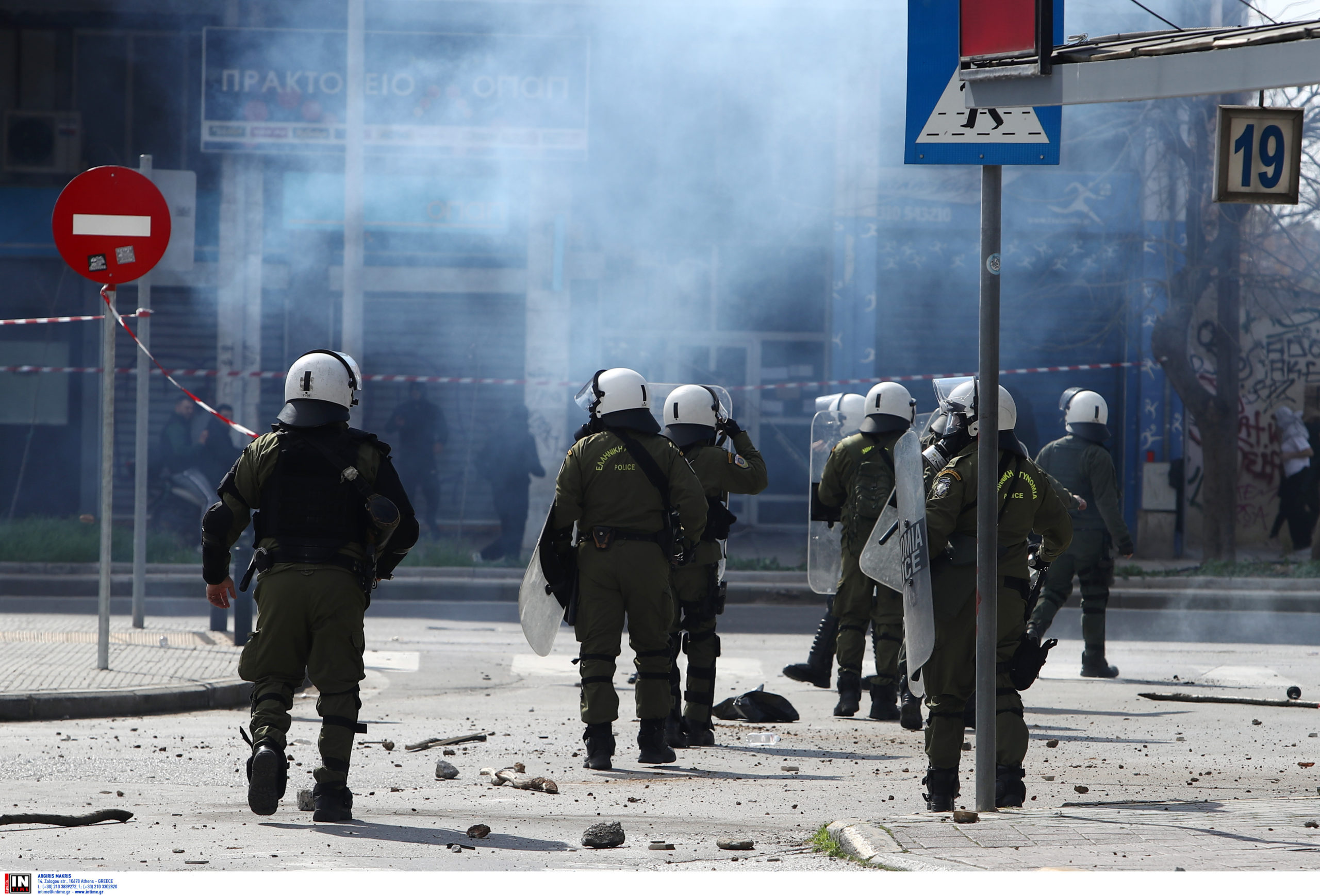 Θεσσαλονίκη: Ελεύθερος ο 14χρονος που συνελήφθη για κατοχή μολότοφ μετά την πορεία για τα Τέμπη – «Την βρήκα τυχαία»