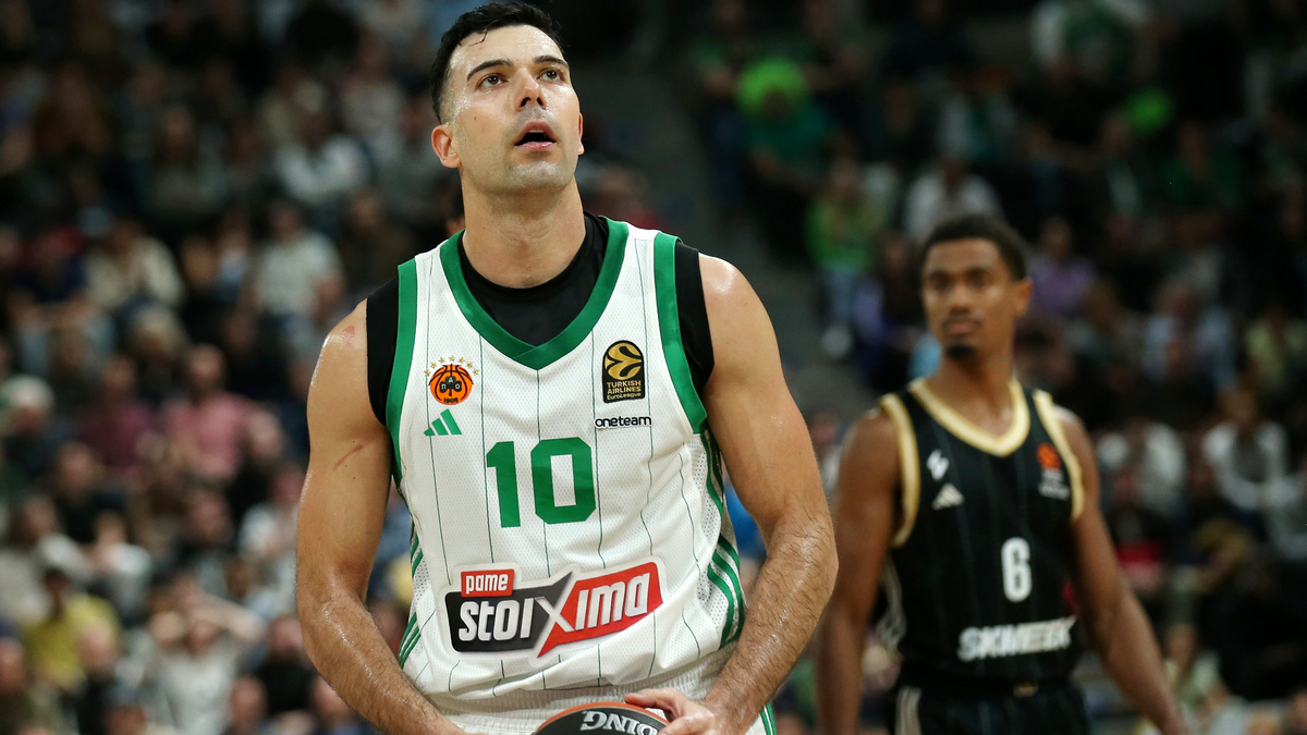 Συγκίνησε ο Κώστας Σλούκας: «Είμαι περήφανος γιατί 5-6 εκατομμύρια Έλληνες βγήκαν στους δρόμους»