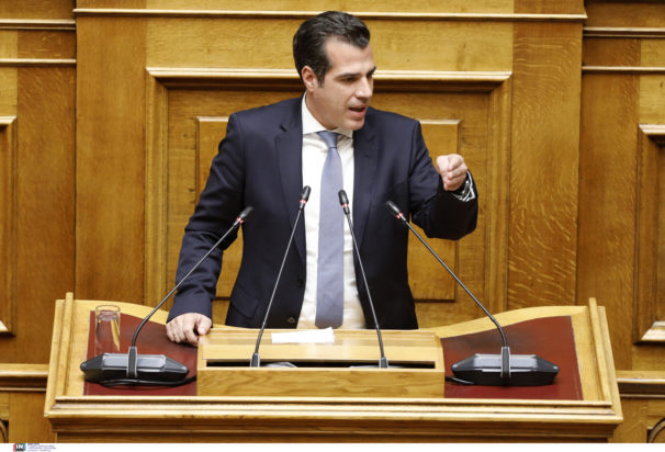 Θάνος Πλεύρης