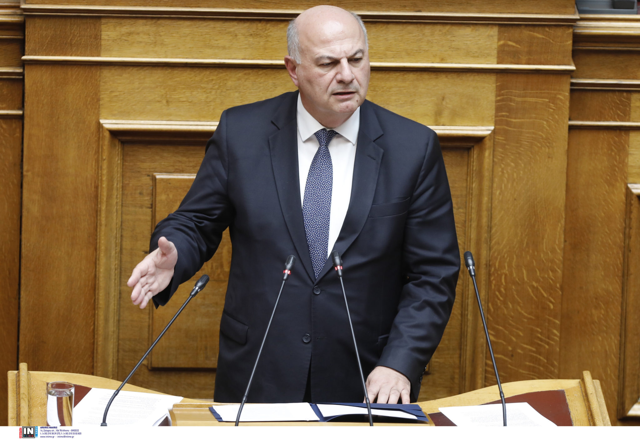 Κώστας Τσιάρας