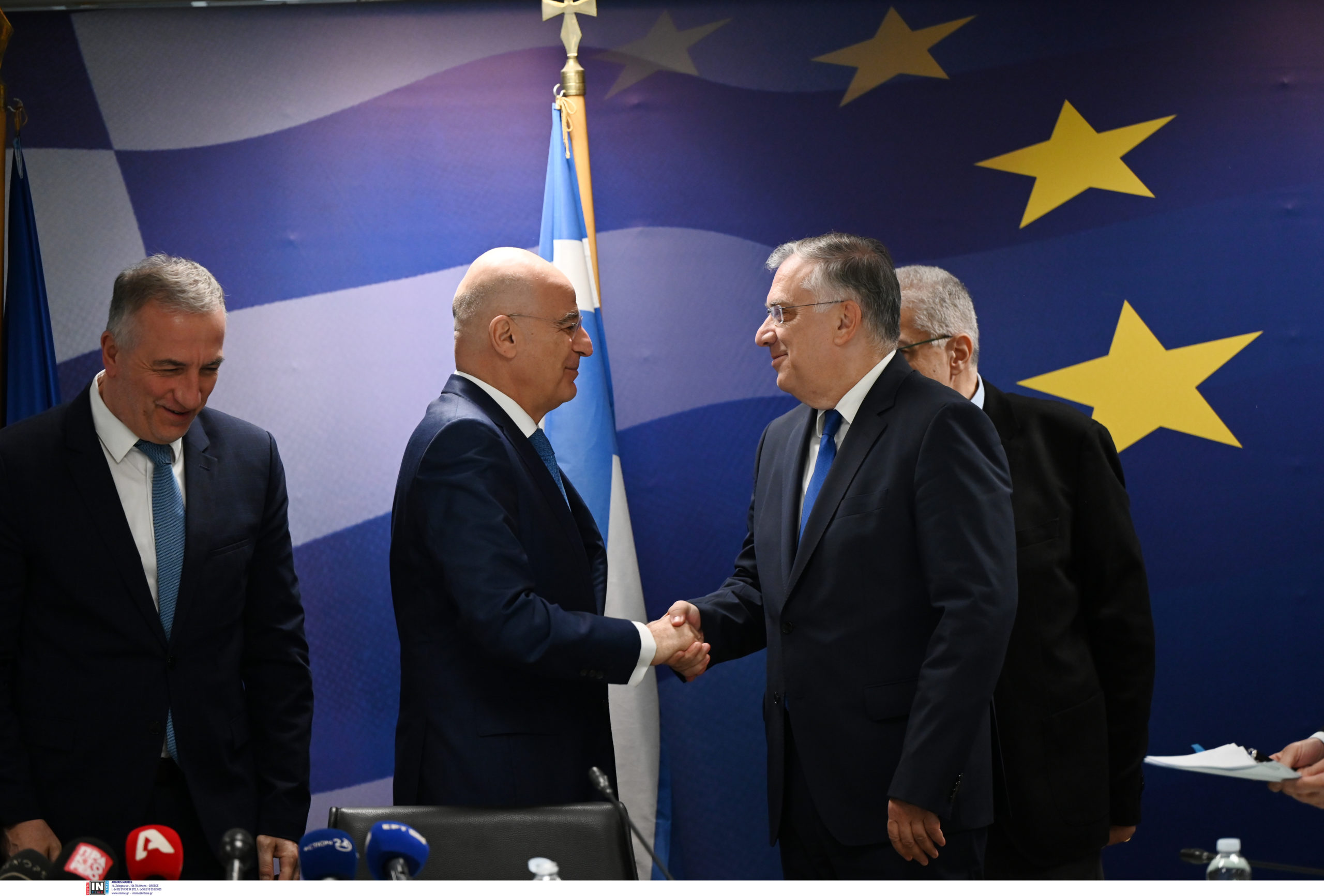 Δένδιας - Θεοδωρικάκος