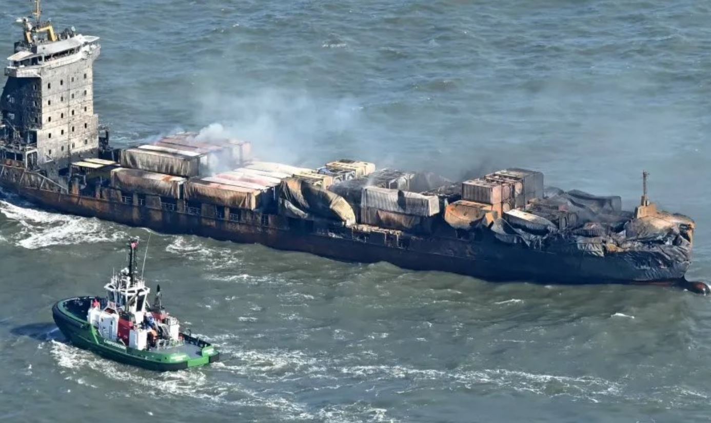 ΔΕΞΑΜΕΝΟΠΛΟΙΟ