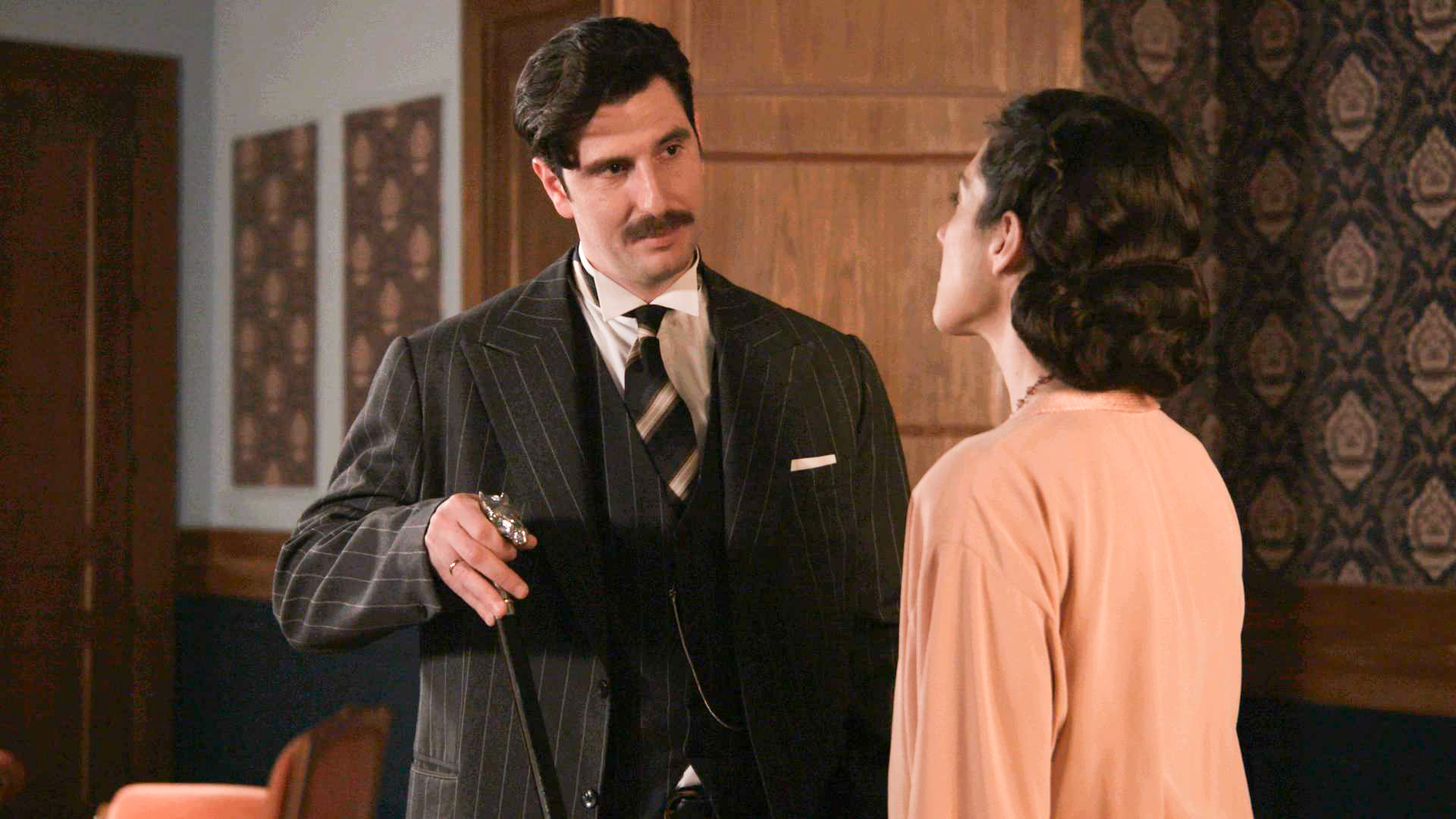 Grand Hotel: Ο Ρήγας εκβιάζει την Σοφία