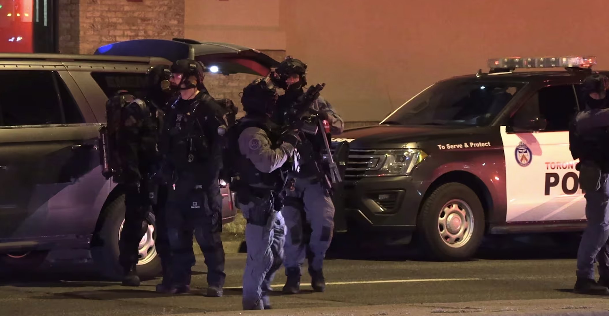 Καναδάς: Ένοπλη επίθεση σε παμπ στο Τορόντο – Τουλάχιστον 12 τραυματίες