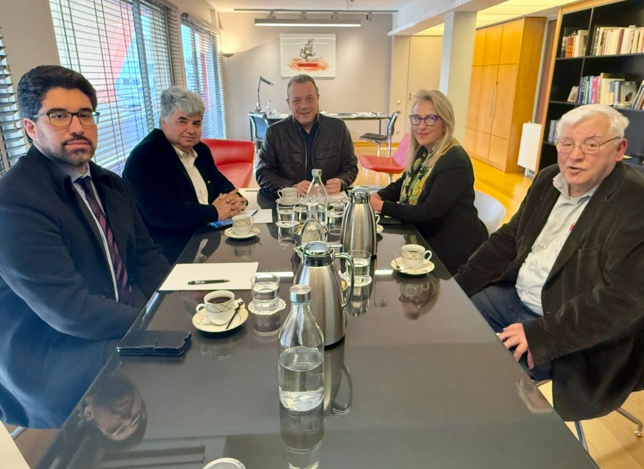 Φάμελλος: Υποχρέωση της κυβέρνησης να πάρει διεθνείς πρωτοβουλίες για τη Συρία