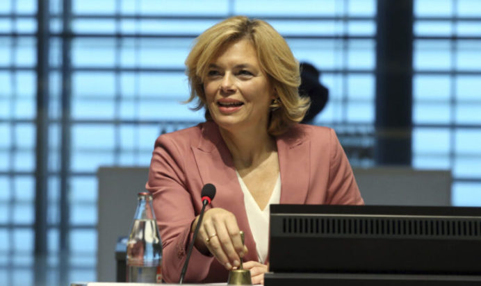 Γιούλια Κλέκνερ