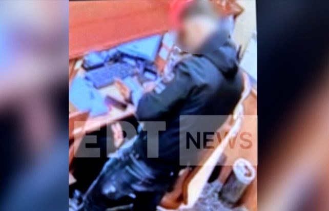 Συνελήφθη ληστής ξενοδοχείων: Φωτογραφία ντοκουμέντο από τη δράση του κακοποιού – Είχε διαπράξει 6 ληστείες σε 15 ημέρες