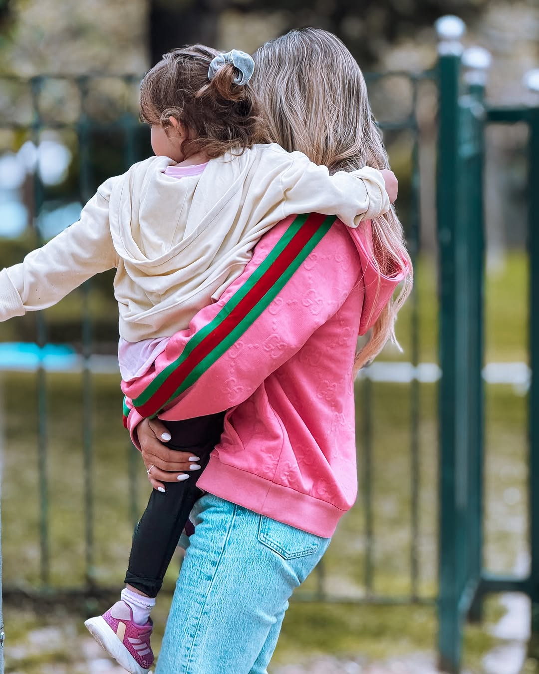 Αθηνά Οικονομάκου