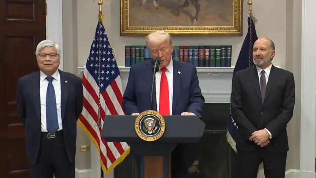 ΤΡΑΜΠ ΤΑΙΒΑΝ