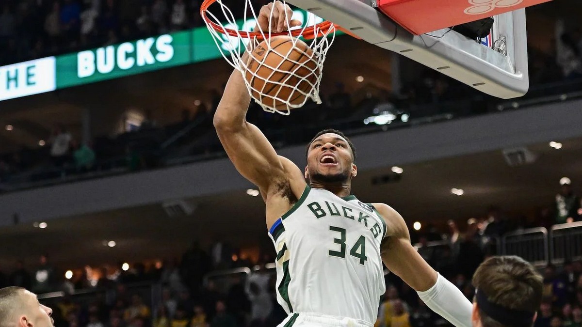 Μιλγουόκι Μπακς – Λος Άντζελες Λέικερς 126-106: Ο Αντετοκούνμπο φλέρταρε με το triple-double και έκανε το 8-2 απέναντι στον «καυτό» Ντόντσιτς