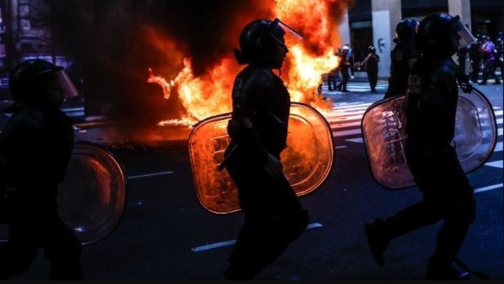 Αργεντινή αστυνομία διαδήλωση