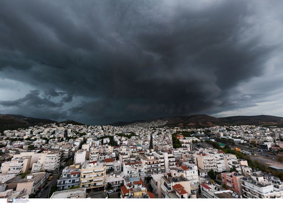 Καιρός: Αρχίζει από σήμερα το τριήμερο κακοκαιρίας με ισχυρές καταιγίδες – Πού θα είναι επικίνδυνα τα φαινόμενα