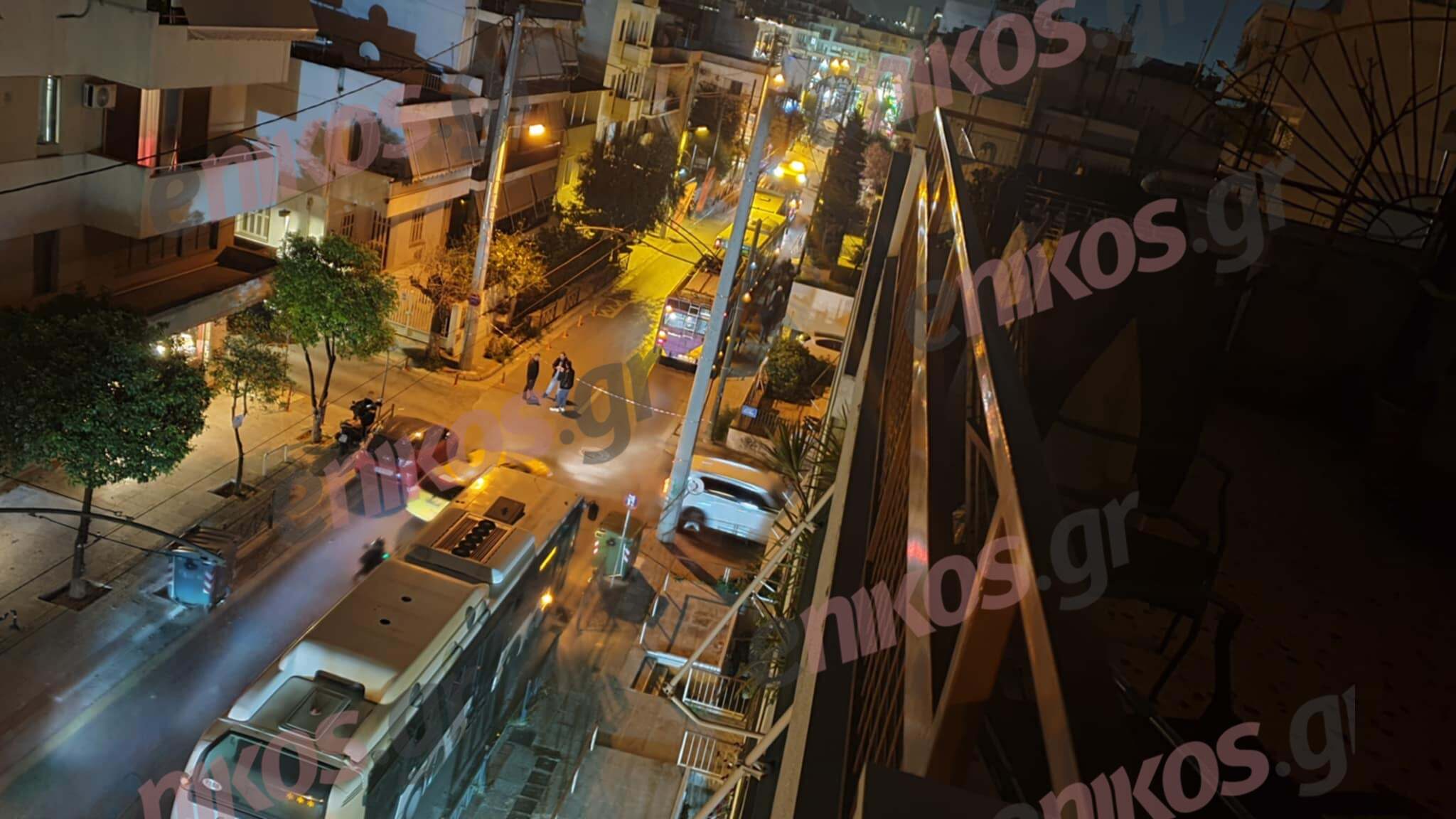 Χαλάνδρι: «Έμεινε» λεωφορείο, ακινητοποιήθηκαν και τρόλεϊ – Ταλαιπωρία για τους επιβάτες – ΒΙΝΤΕΟ αναγνώστη