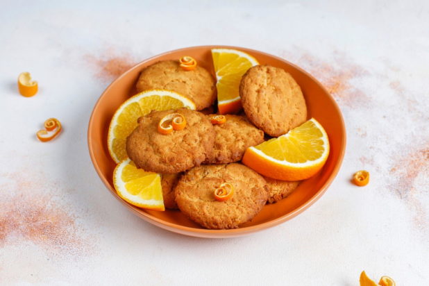 Συνταγή για νηστίσιμα μπισκότα με πορτοκάλι