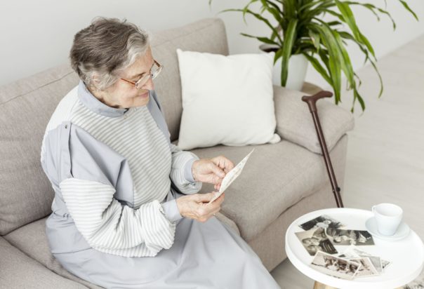 «Είμαι 101 ετών και αποδίδω τη μακροζωία μου σε 1 απλή συνήθεια» - Η απάντηση μιας γυναίκας όταν την ρωτούν ποιο είναι το μυστικό της υγείας της