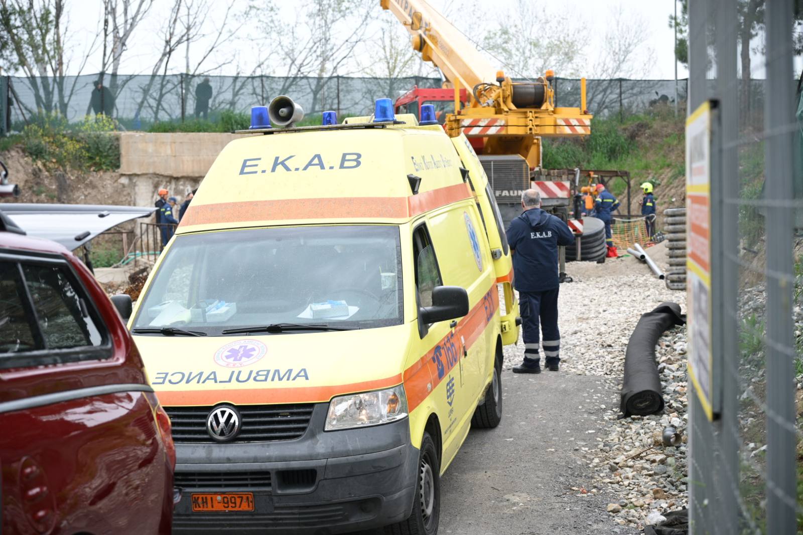 Εργατικό ατύχημα στη Λάρισα: 55χρονος έπεσε σε φρεάτιο – Mεταφέρθηκε στο νοσοκομείο – ΒΙΝΤΕΟ