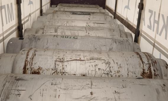 ΑΑΔΕ: Κατασχέθηκαν στη Θεσσαλονίκη 8,2 τόνοι παράνομου φρέον από την Τουρκία – Πρόστιμο 2,9 εκατ. ευρώ – ΦΩΤΟ