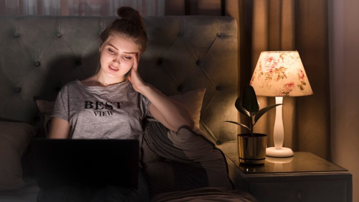 Ύπνος: «Η Νο1 αλλαγή που με βοήθησε να κοιμάμαι 1 ώρα παραπάνω» - Γυναίκα εξηγεί πώς κατάφερε να ξυπνάει πιο ξεκούραστη κάθε πρωί