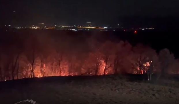 Καστοριά: Υπό έλεγχο τα πύρινα μέτωπα – Καίνε μικρές εστίες στην Ομορφοκλησσιά