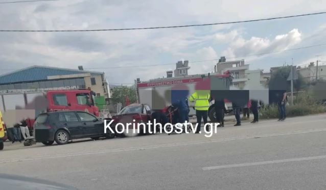 Σοβαρό τροχαίο στην Κόρινθο – Βίντεο με τις προσπάθειες για τον απεγκλωβισμό ενός τραυματία