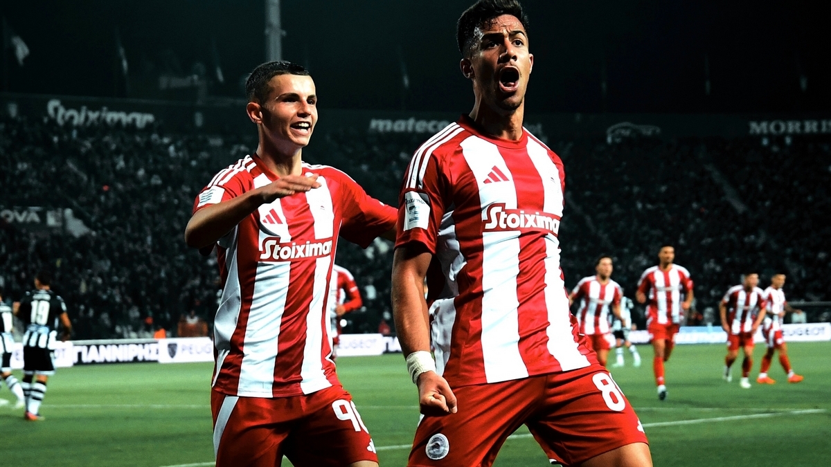 Ολυμπιακός: Χρήστος Μουζακίτης και Χαράλαμπος Κωστούλας έχουν τη μεγαλύτερη χρηματιστηριακή αξία στην Super League