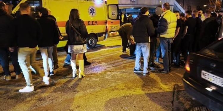 Συμπλοκή στην Κοζάνη: Άνδρας μεταφέρθηκε αιμόφυρτος στο νοσοκομείο – Δείτε φωτογραφίες από το σημείο