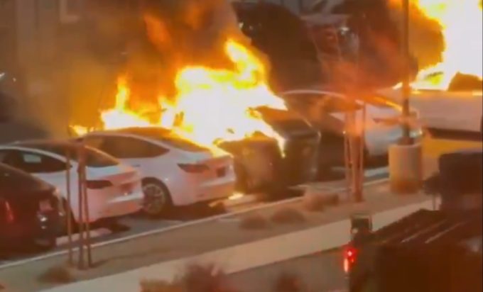 ΛΑΣ ΒΕΓΚΑΣ ΤΕΣΛΑ