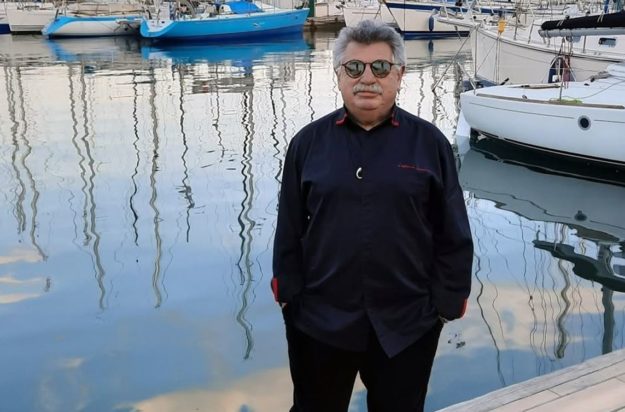 Λευτέρης Λαζάρου